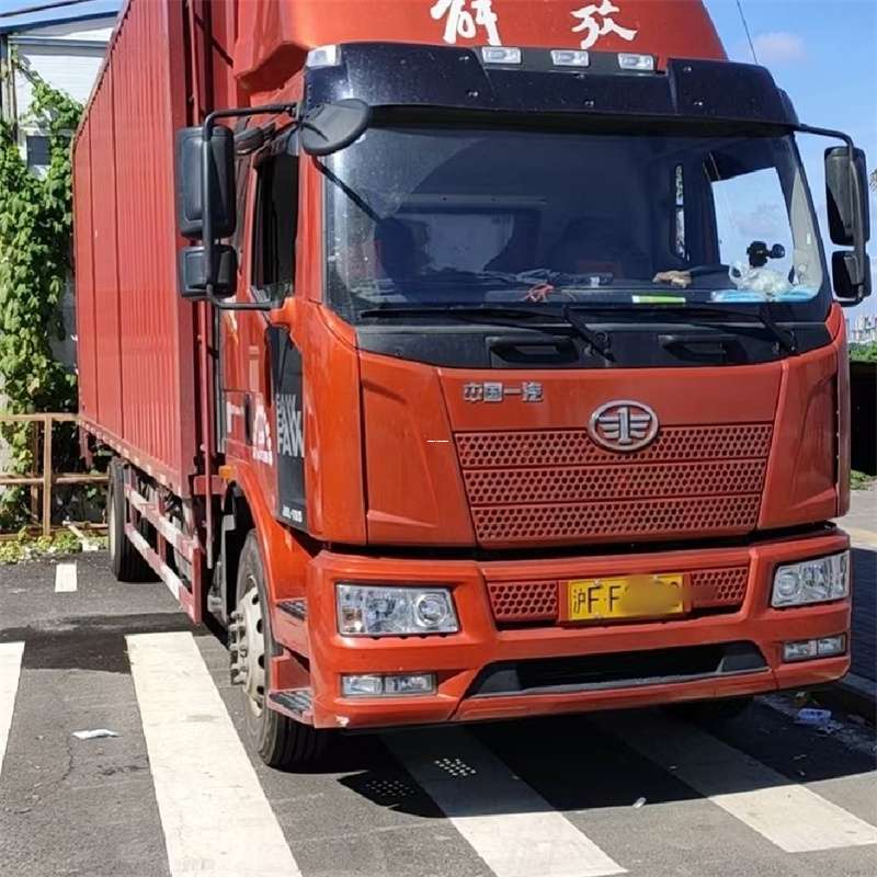 江夏区罗平县进仓物流：专线直达的多元货运之旅